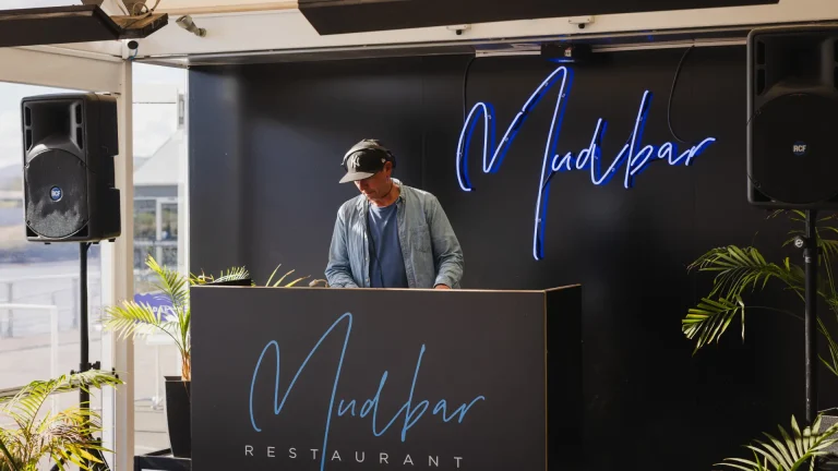 mudbar DJ